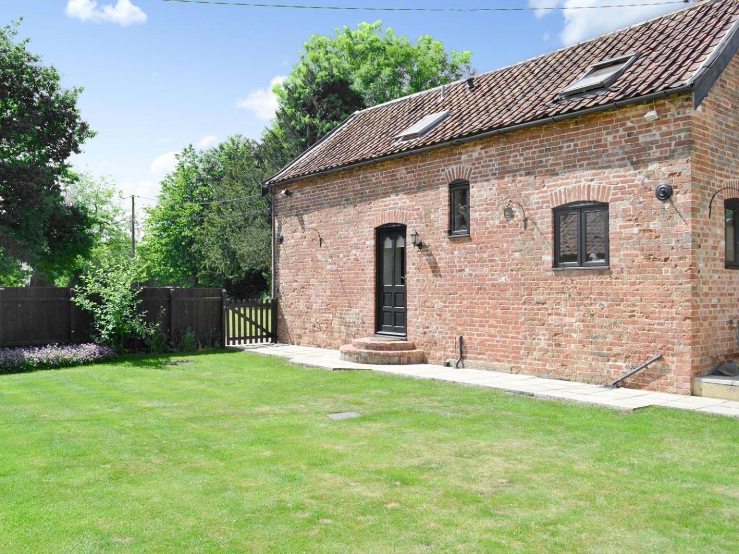 The Cottage Great Ellingham Екстер'єр фото